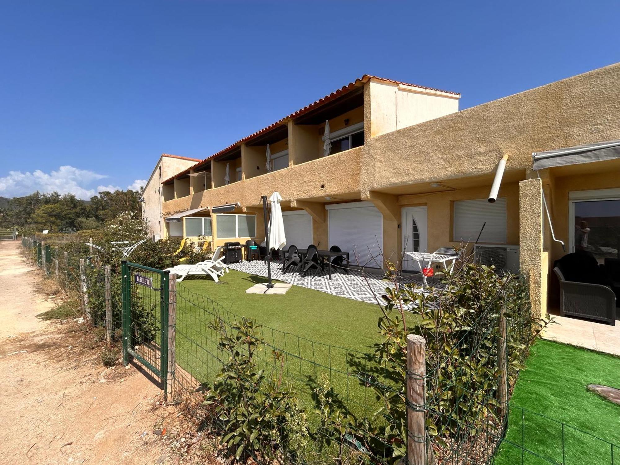 La Belle Vie F4 Bord De Plage Avec Jardin Calcatoggio (Corsica) Exterior foto